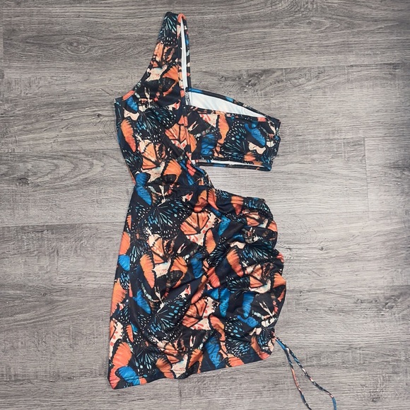 COPY - Princess Polly Butterfly Dress - Picture 3 of 5